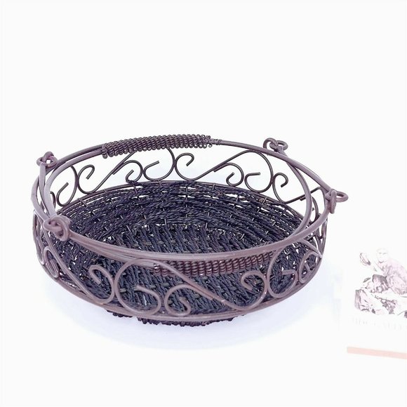 Basket Tote Planter Centerpiece Metal Wicker Double Folding Handle Vintage Decor - Picture 4 of 9